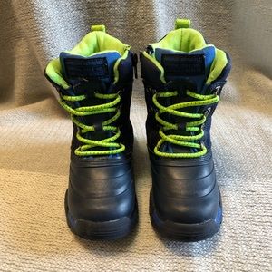 Carter’s Toddler Snow Boots 8C
